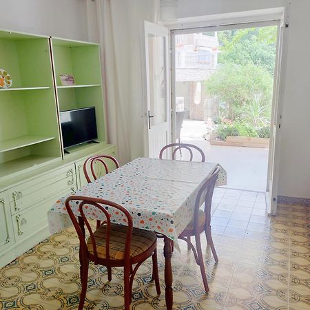 Appartamento Brela Beach Retreat Esterno foto