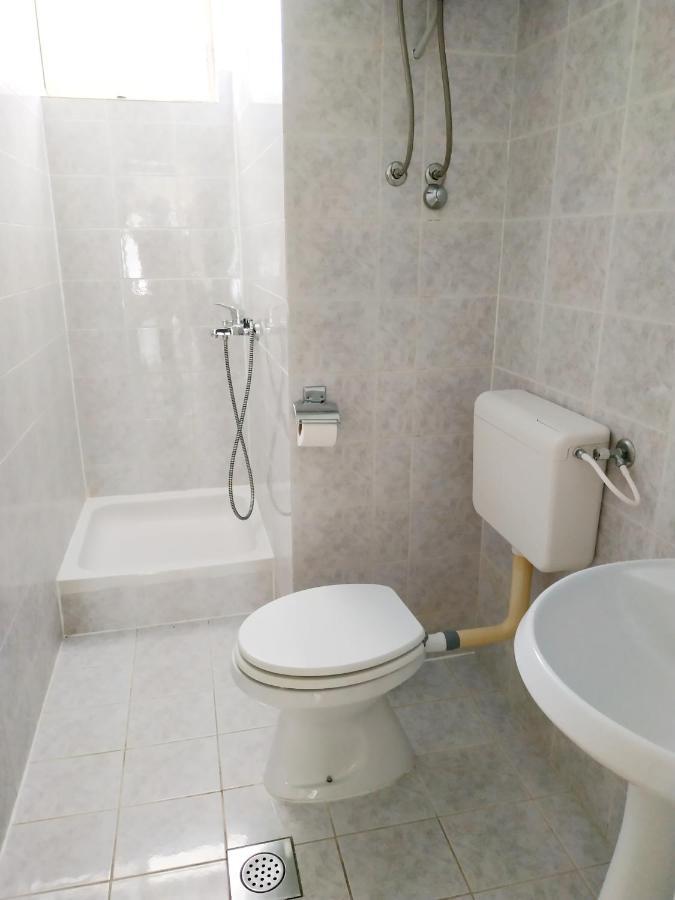 Appartamento Brela Beach Retreat Esterno foto
